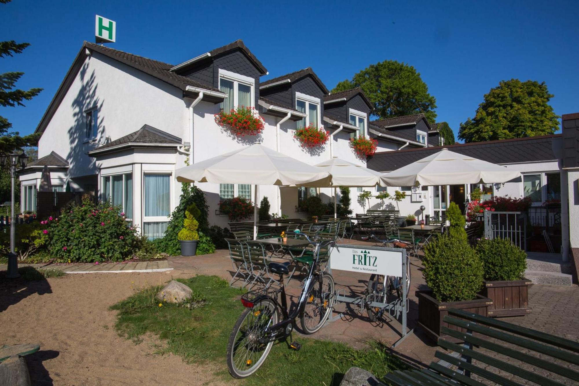 Das Fritz Hotel Schwerin Schoene Lage Im Gruenen Mit Regionaler Kueche Kostenfreien Parkplaetzen Und E Ladestation Buitenkant foto