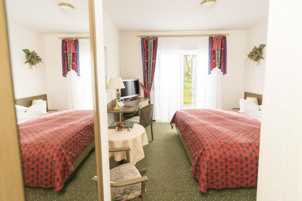 Das Fritz Hotel Schwerin Schoene Lage Im Gruenen Mit Regionaler Kueche Kostenfreien Parkplaetzen Und E Ladestation Buitenkant foto