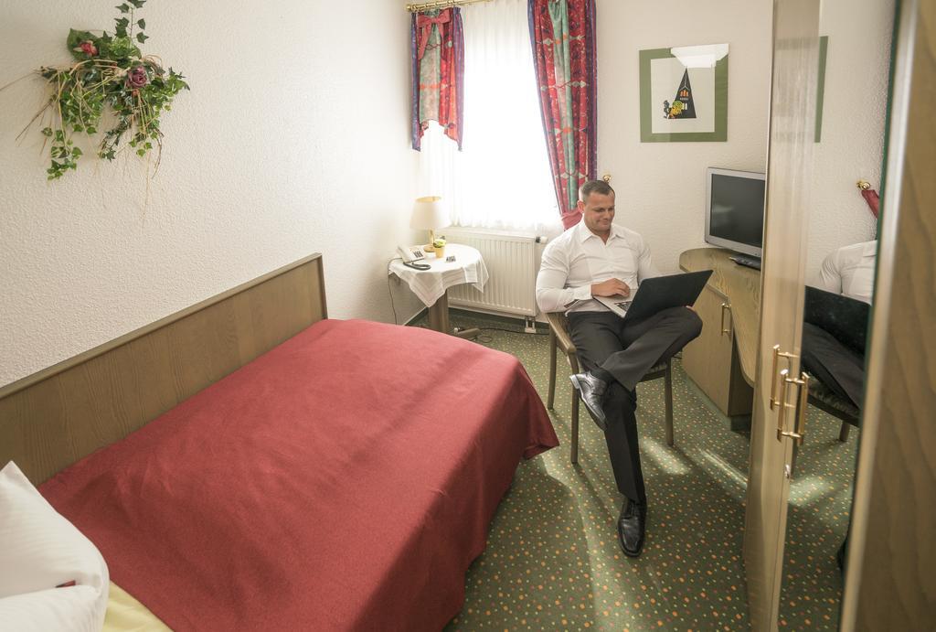 Das Fritz Hotel Schwerin Schoene Lage Im Gruenen Mit Regionaler Kueche Kostenfreien Parkplaetzen Und E Ladestation Buitenkant foto