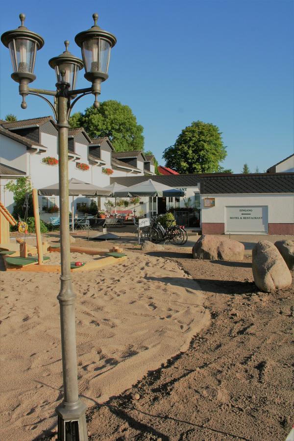 Das Fritz Hotel Schwerin Schoene Lage Im Gruenen Mit Regionaler Kueche Kostenfreien Parkplaetzen Und E Ladestation Buitenkant foto